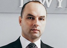 Антон Жданов